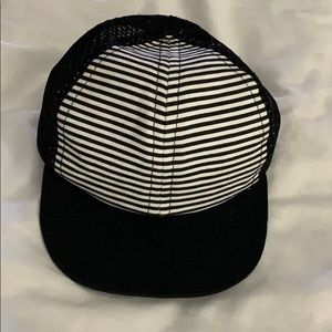George Hat Black and white striped